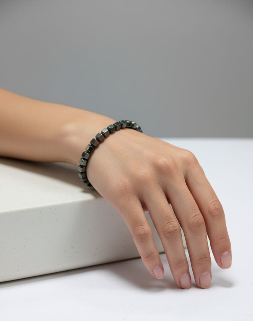 HEMATITE CUBE BEAD  BRACELET